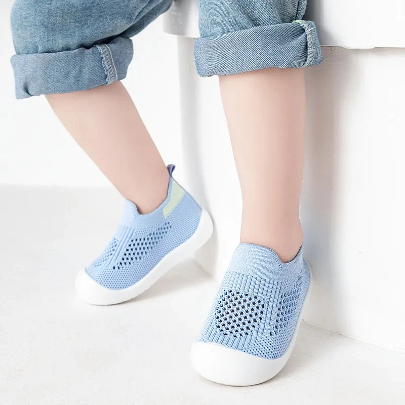 Soft Mesh Baby Shoes – Non-Slip Casual First Walkers for Boys & Girls (0–1Y) - Nestling Babies