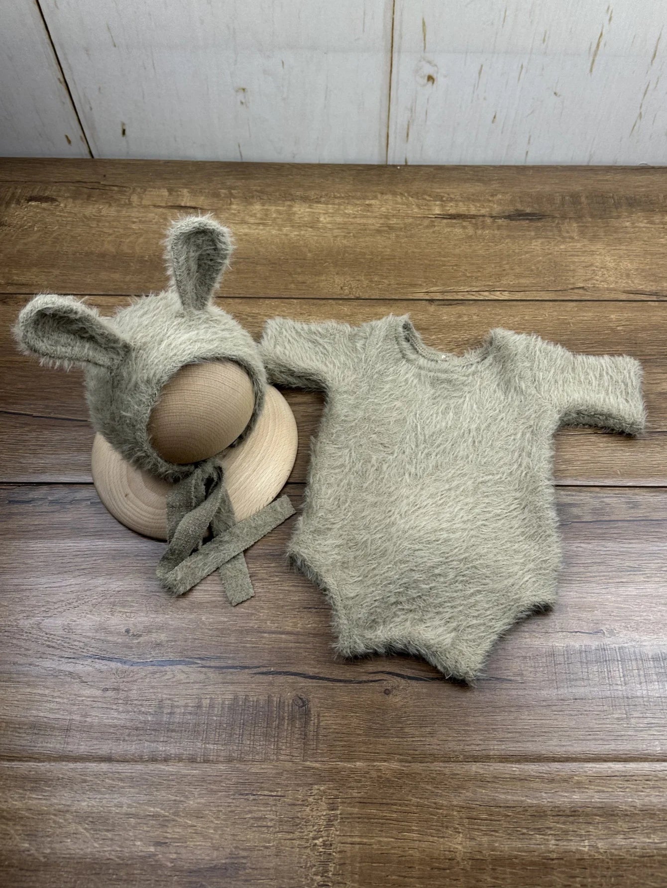 Newborn Bunny-Themed Knitted Photography Set – Adorable Cosplay with Doll & Glasses - Nestling Babies