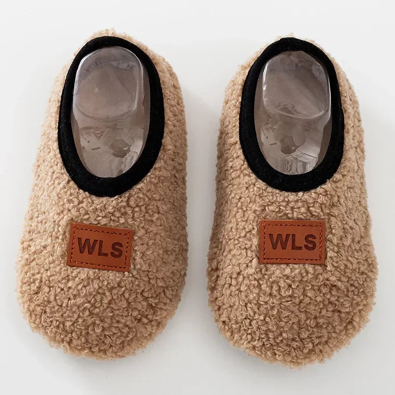 Winter Warm Baby Slippers – Soft Plush Anti-Slip Indoor Shoes for Toddlers (0–4Y) - Nestling Babies