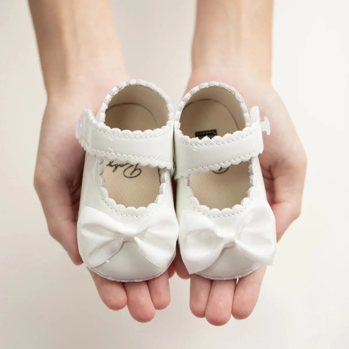 Classic Baby Girl PU Leather Bow Shoes – Princess Crib Flats for Newborns (0–18 Months) - Nestling Babies