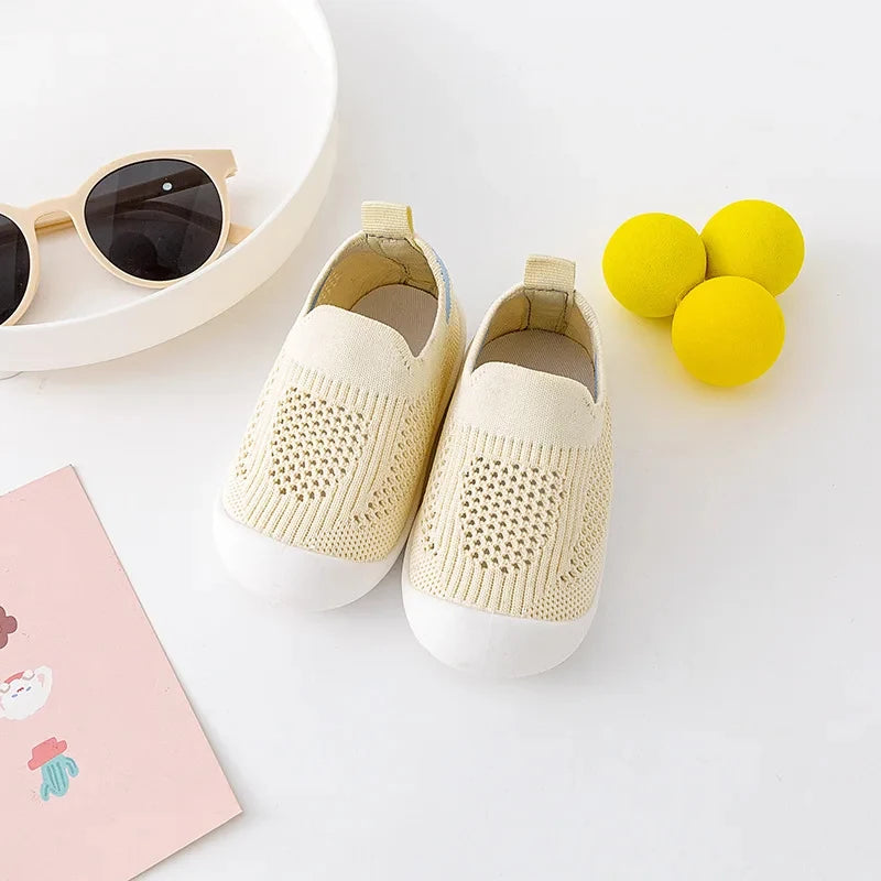 Soft Mesh Baby Shoes – Non-Slip Casual First Walkers for Boys & Girls (0–1Y) - Nestling Babies