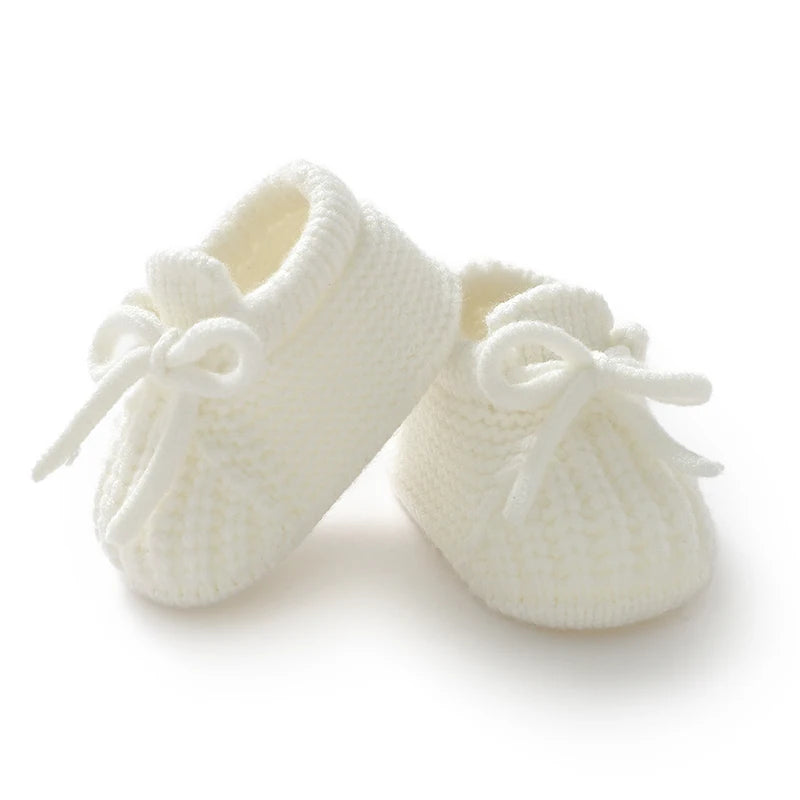 Knitted Newborn Baby Booties – Soft Yarn First Walker Shoes (0–18 Months) - Nestling Babies