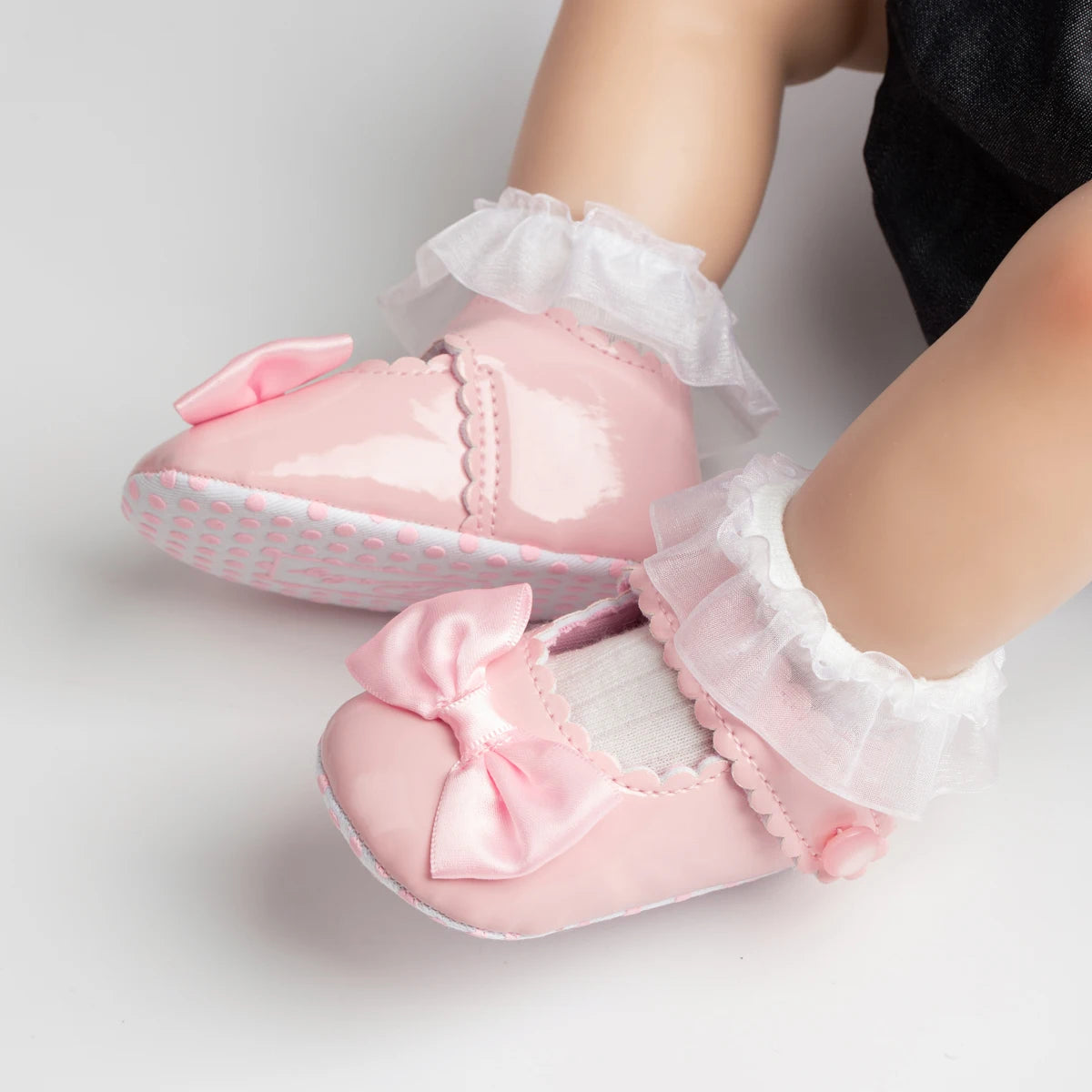Classic Baby Girl PU Leather Bow Shoes – Princess Crib Flats for Newborns (0–18 Months) - Nestling Babies 