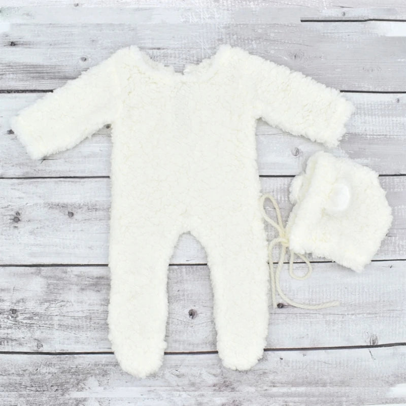Newborn Bear-Themed Photoshoot Set – Fleece Romper + Hat (2PCS) - Nestling Babies 
